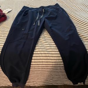 FIGS Navy Zamora Jogger Medium Petite